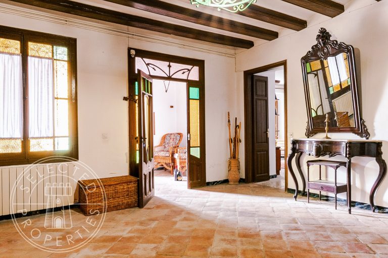 Masia Sant Pere de Ribes for Sell 11 min 768x512