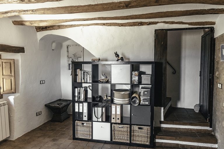 CASA RUSTICA EN VENTA EN VESPELLA DE GAIA.19 768x512