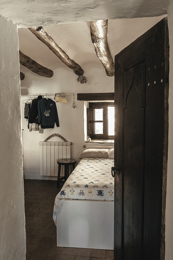 CASA RUSTICA EN VENTA EN VESPELLA DE GAIA.30 1