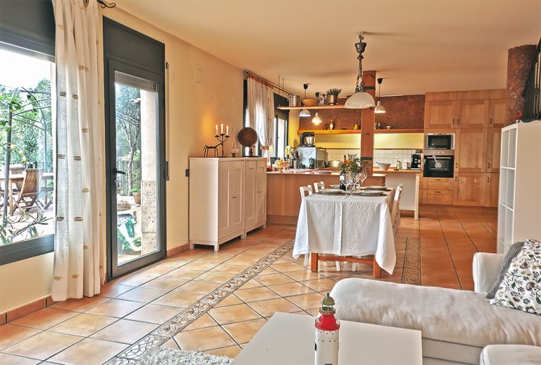 DINING ROOM.1000pxl 768x518