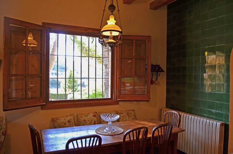 GUNYOLES DSC 0859 min 768x508