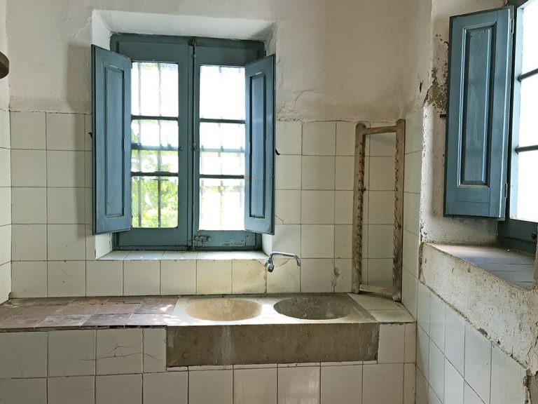 MASIA LA BISBAL KITCHEN2 min 1 768x576