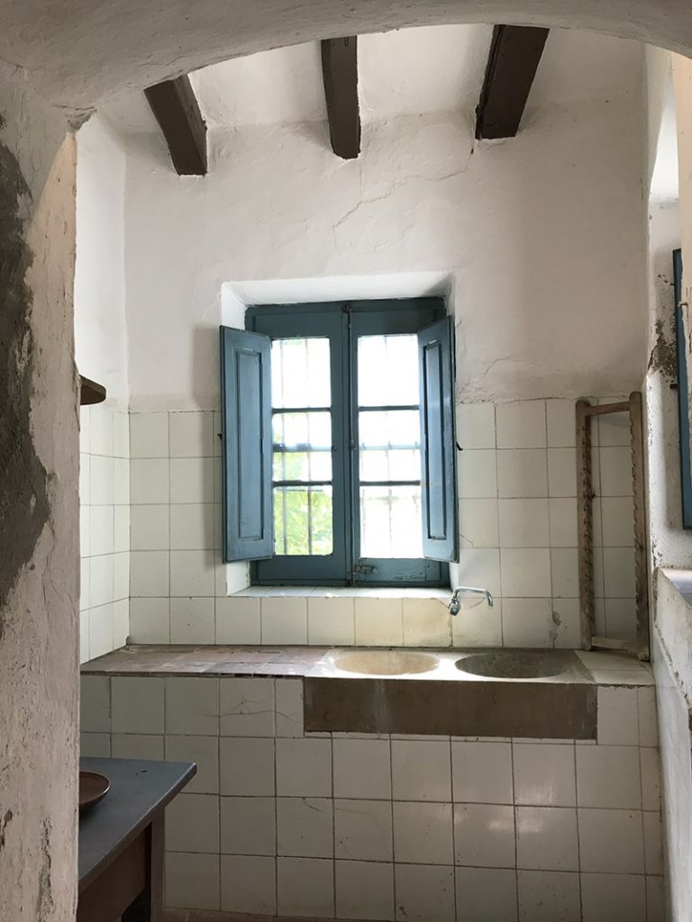 MASIA LA BISBAL KITCHEN3 min 1 768x1024