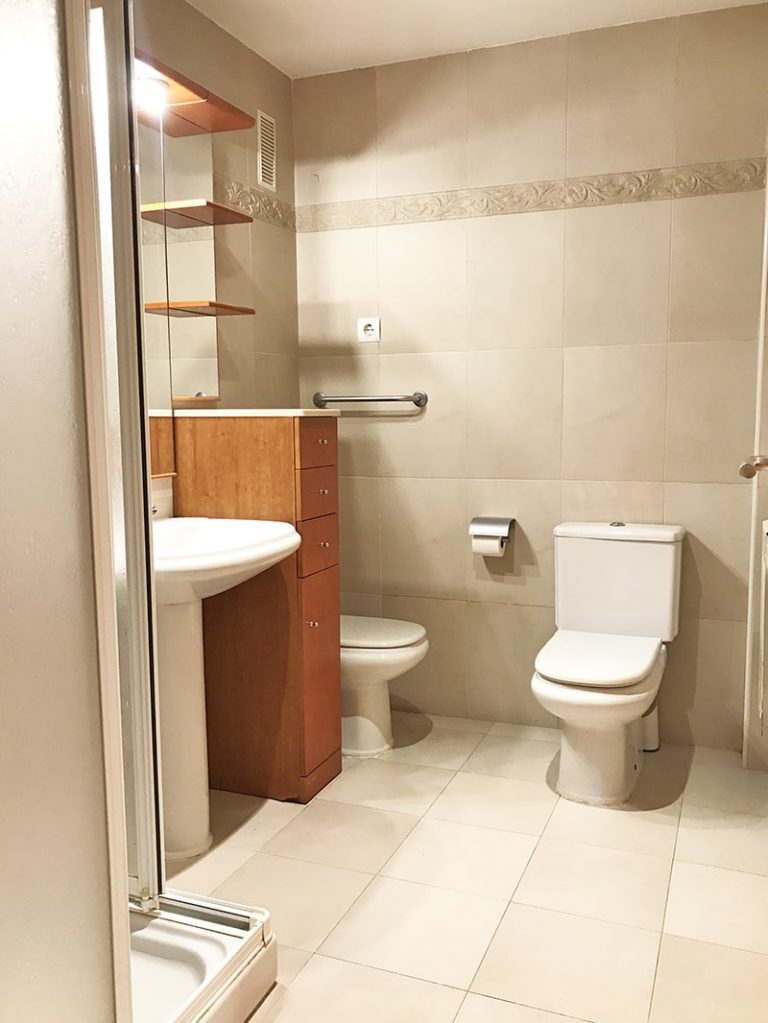 PISO SALOU BAÑO SUITE min 768x1023