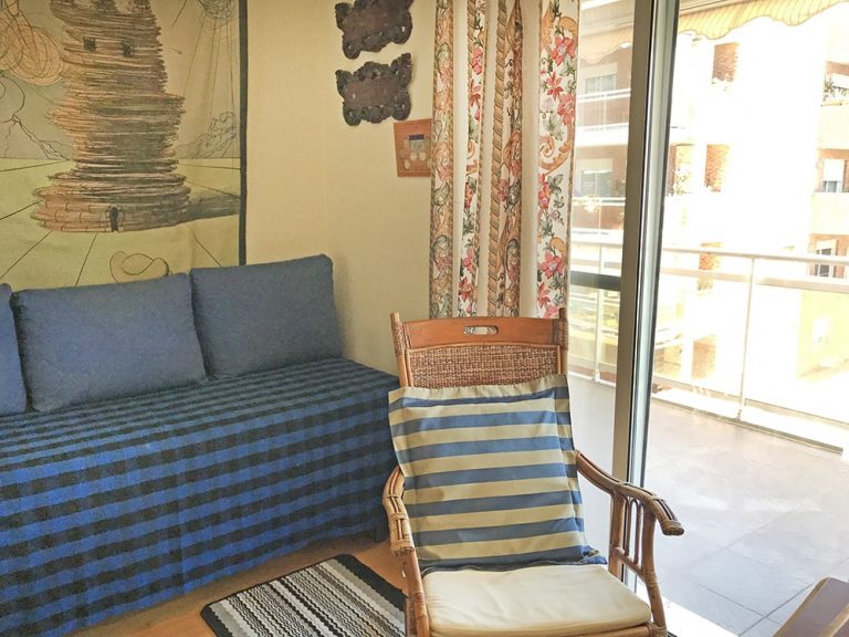 PISO SALOU OFICINA min 768x576