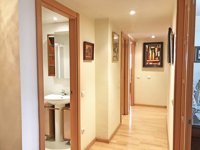 PISO SALOU PASILLO min 768x576