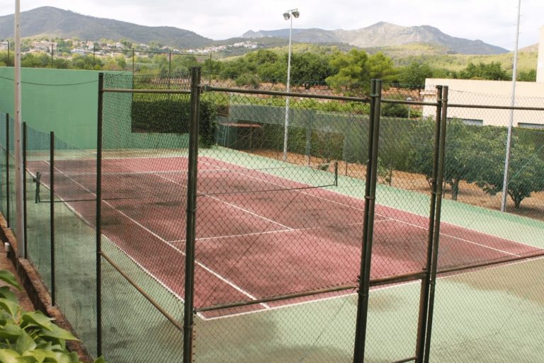 VILLA CARMEN TENIS 768x513